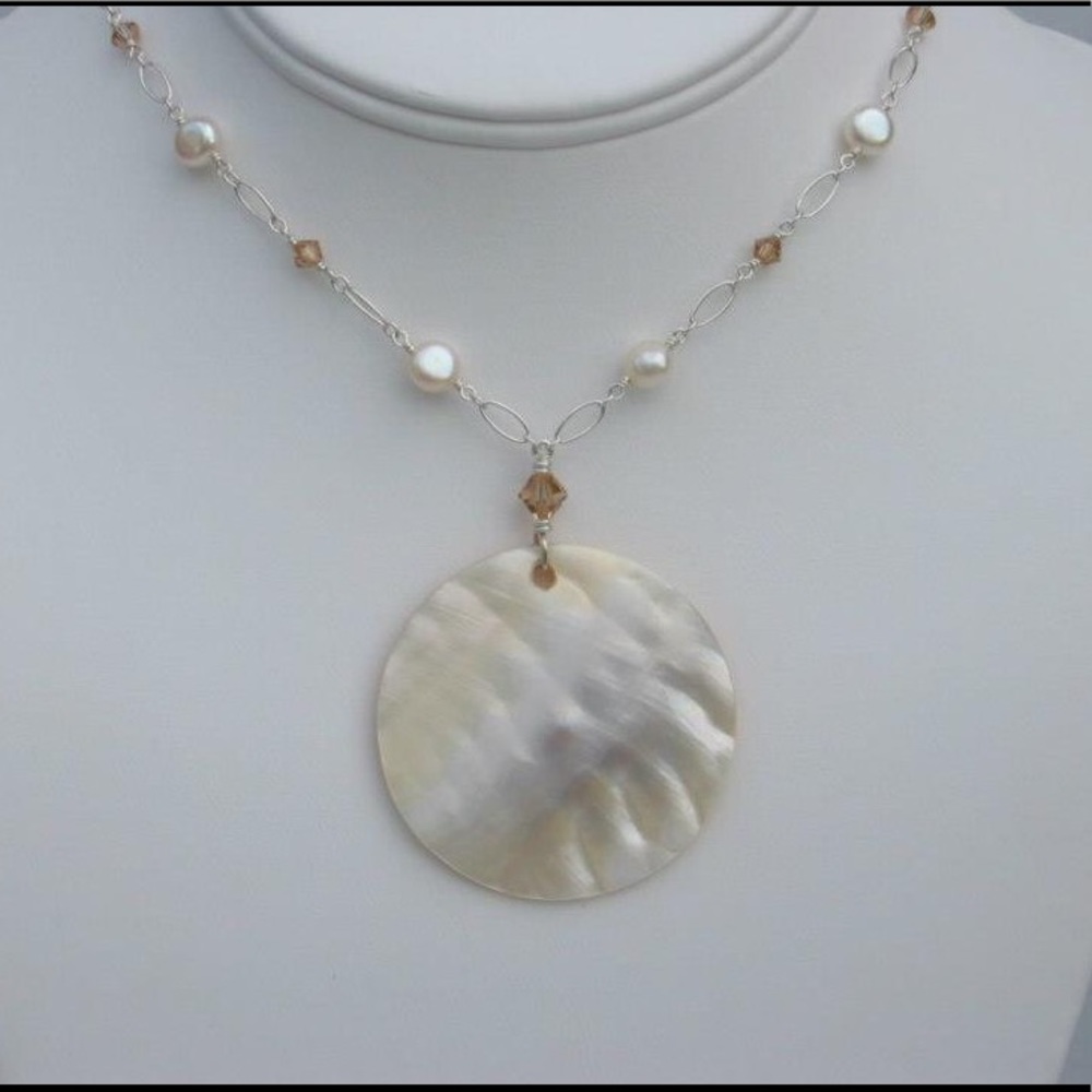 Handmade MOP & Crystal Necklace